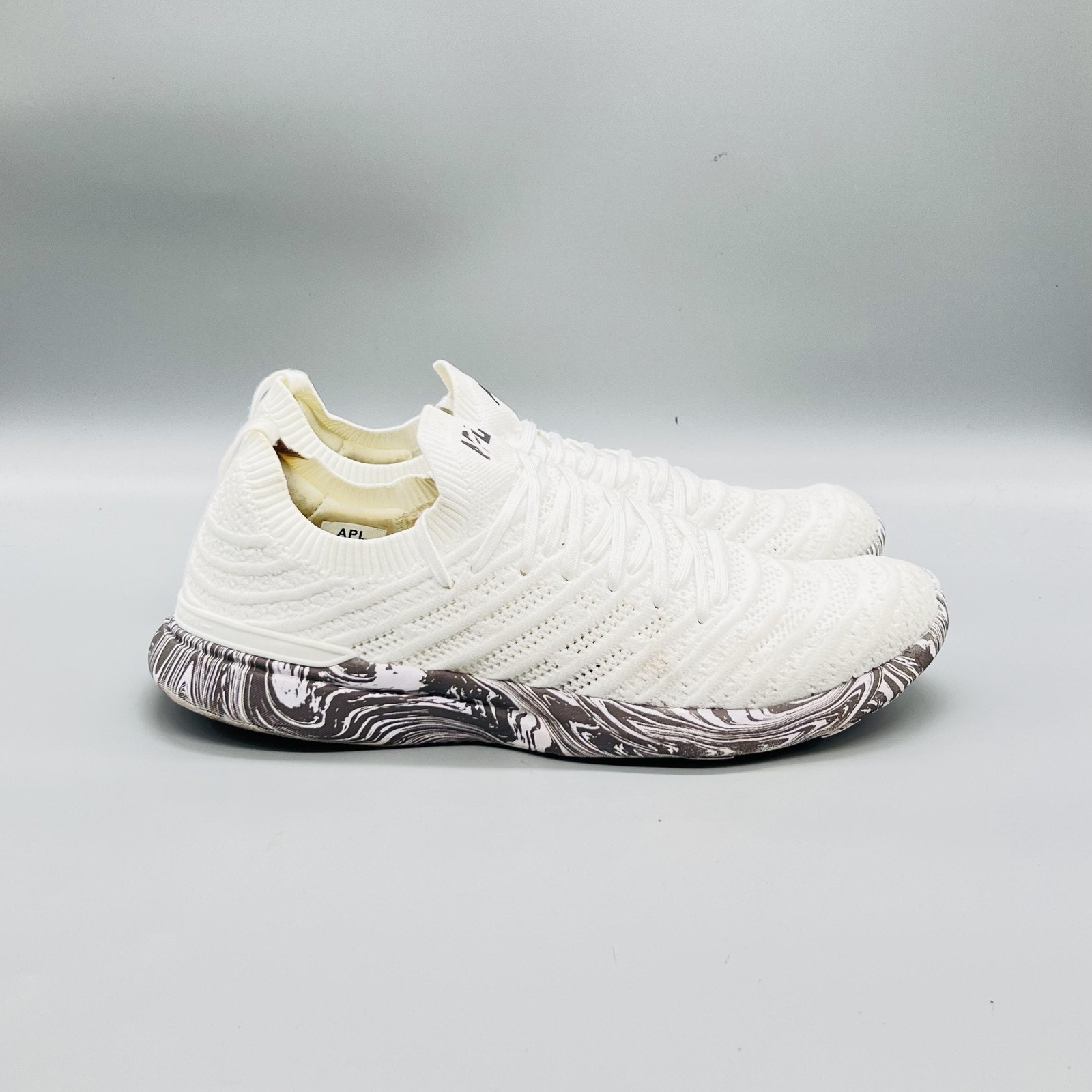 Apl Shoes Mens 9.5 White Knit Techloom Wave Running Athletic Sneakers Comfort